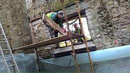 acastle
                          100105.jpg